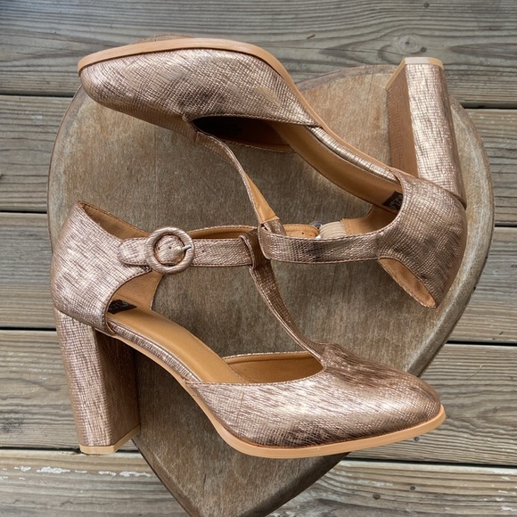 N.Y.L.A. Olysing Metallic Rose Gold T-Strap Block Heel Shoes Women's Size 11 - Picture 7 of 9